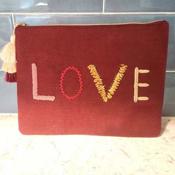 Stella & Dot "LOVE" Clutch - Picture 1 of 3